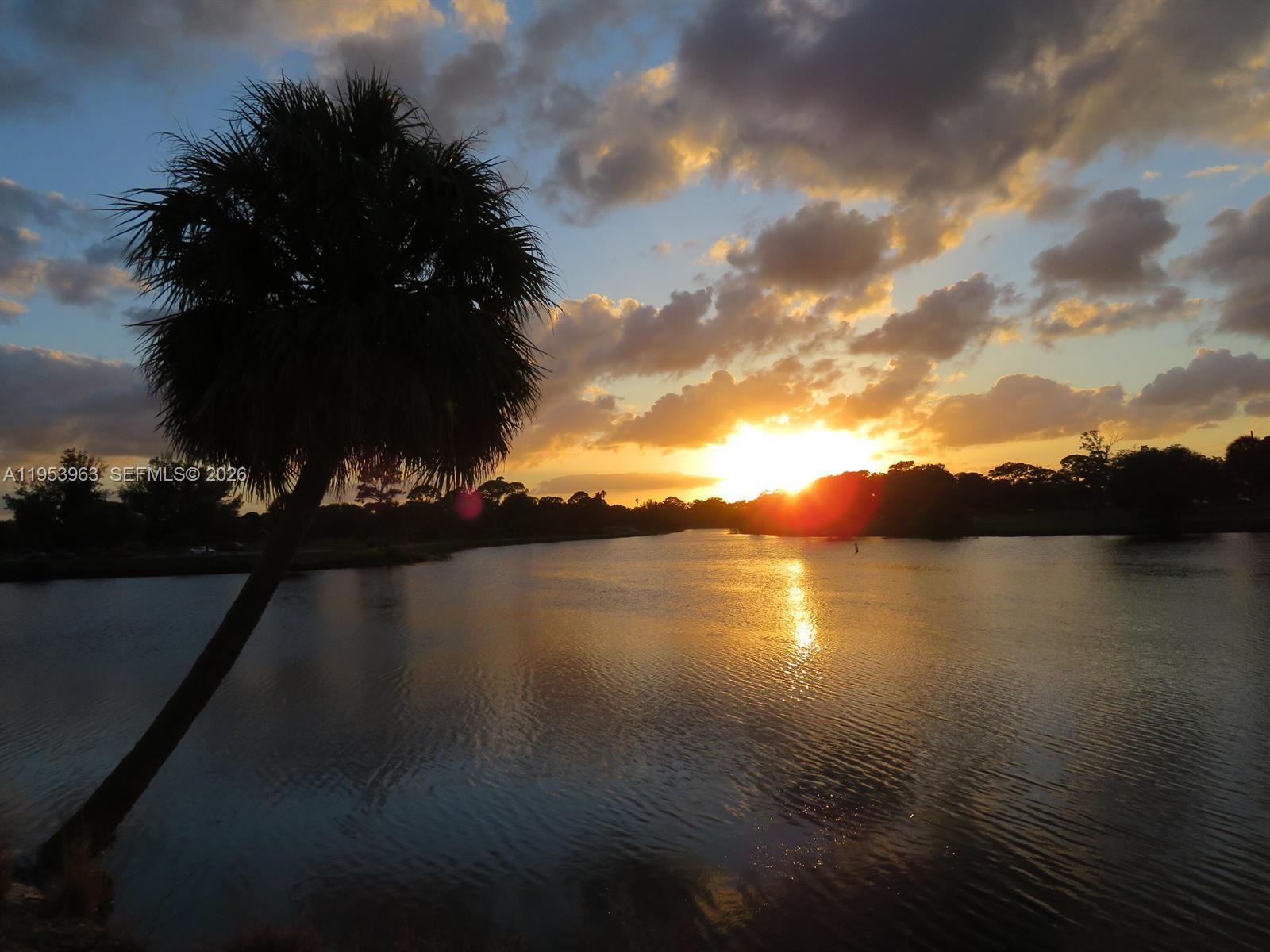 PARKVIEW VILLAS CONDO - Residential