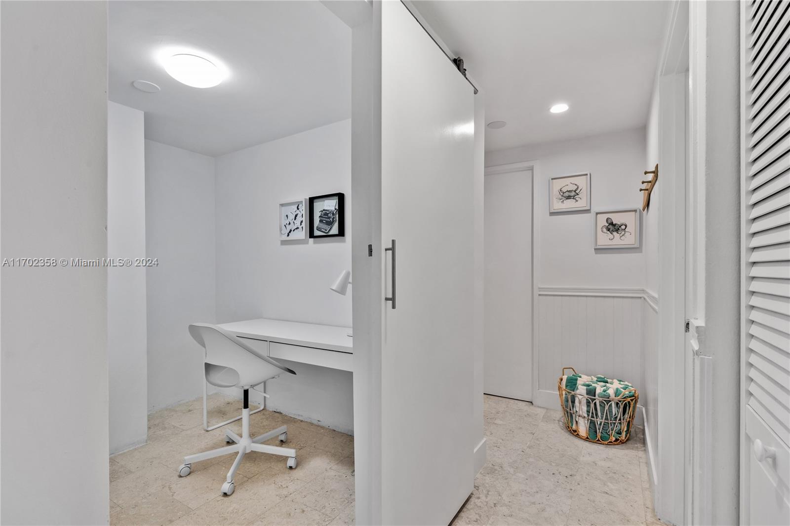 KEY COLONY CONDO #4 - Residential Lease