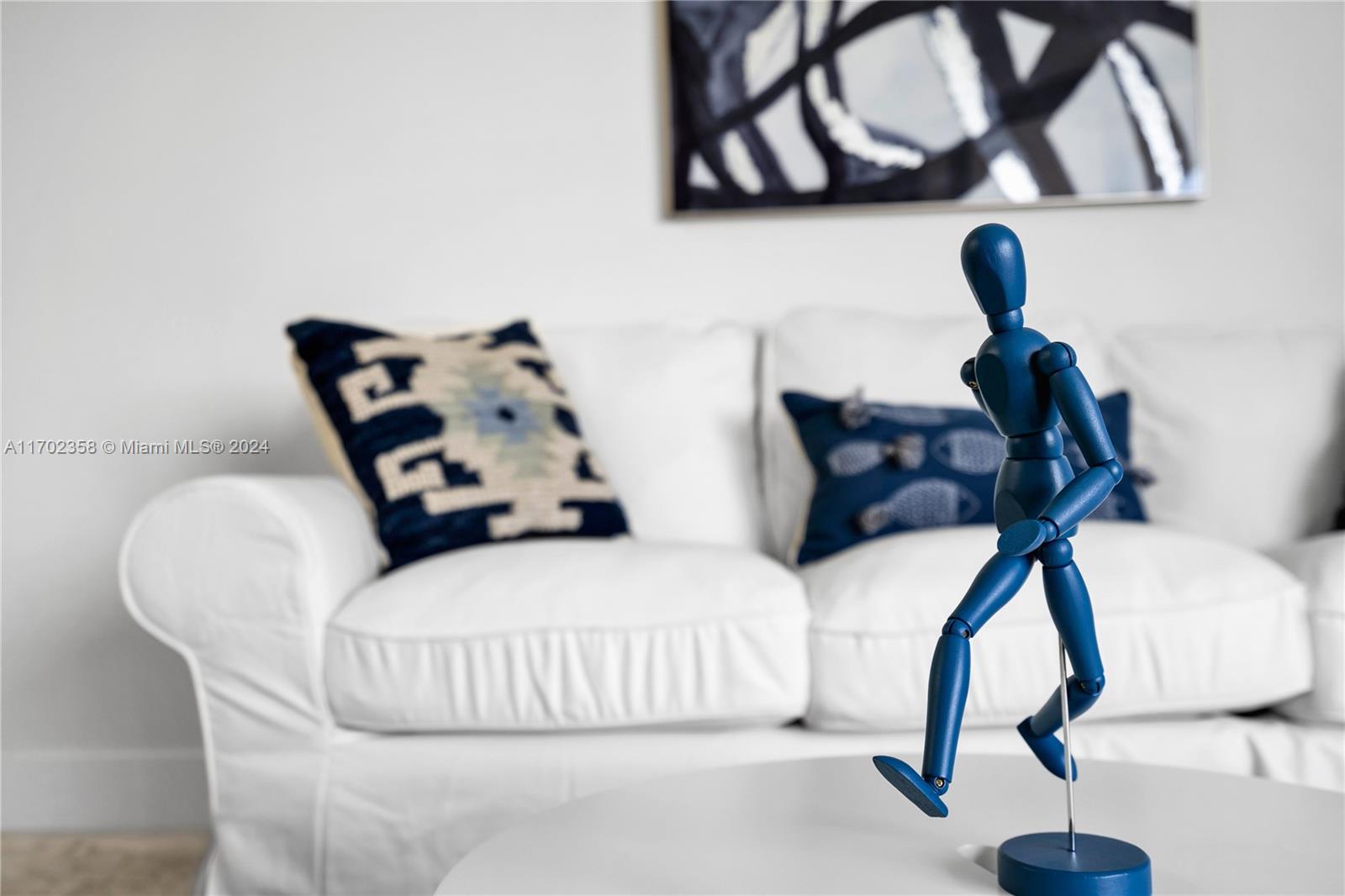 KEY COLONY CONDO #4 - Residential Lease