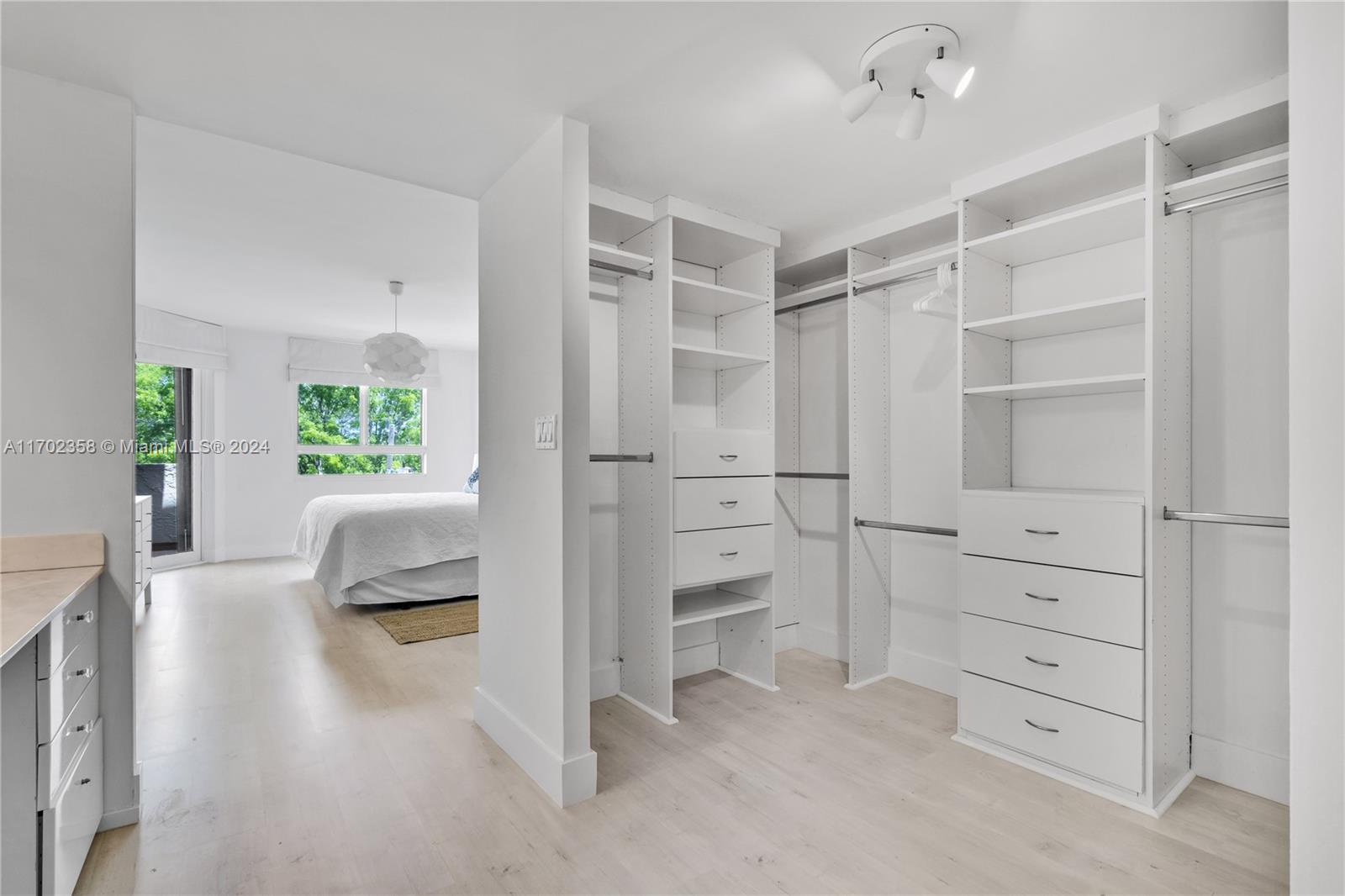 KEY COLONY CONDO #4 - Residential Lease