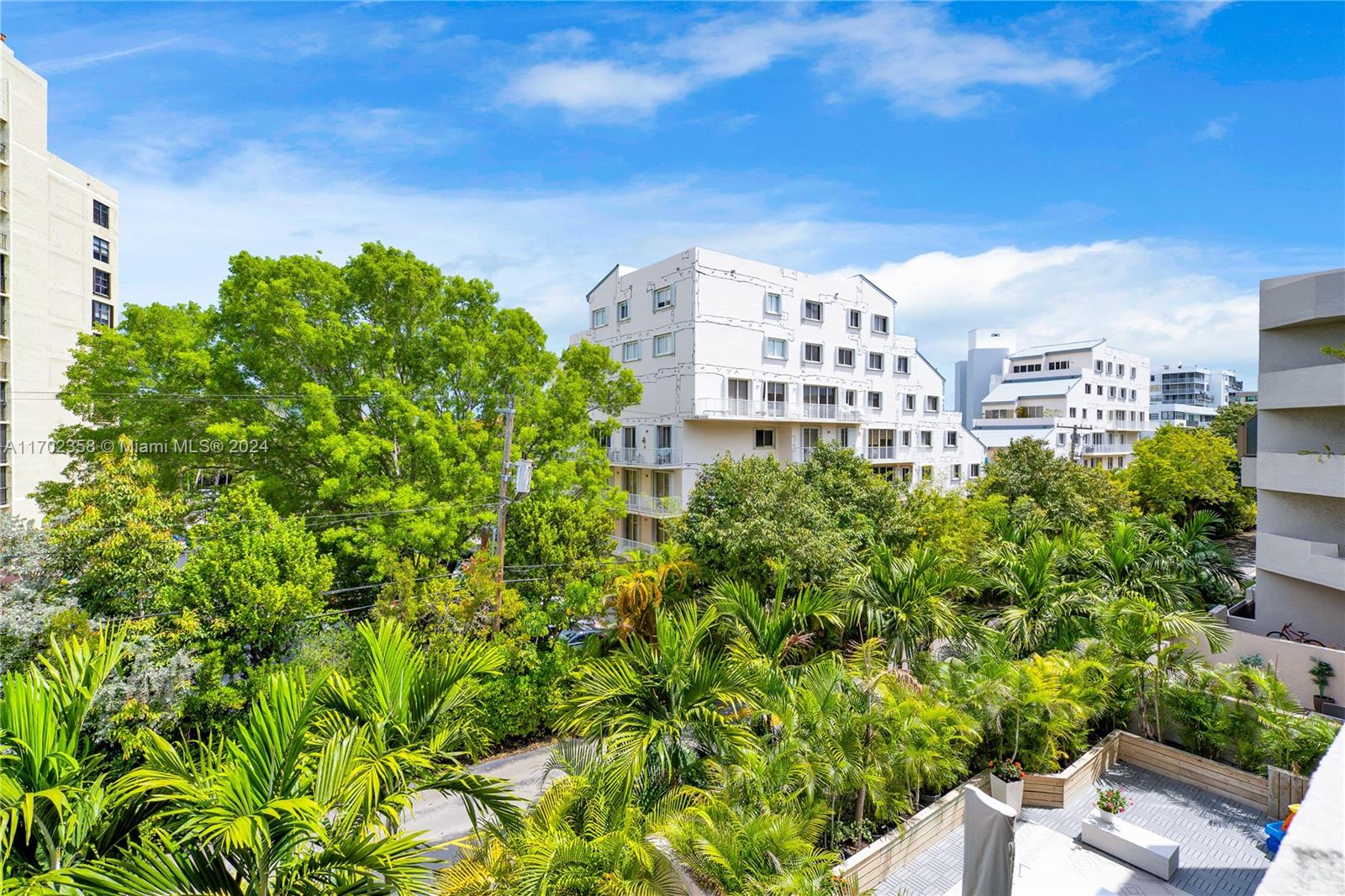 KEY COLONY CONDO #4 - Residential Lease