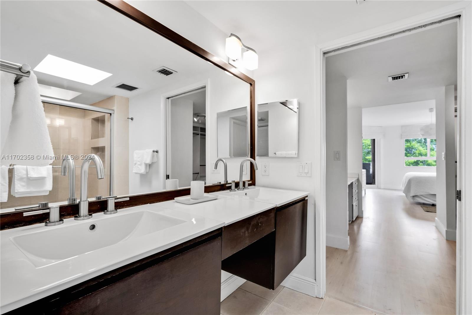 KEY COLONY CONDO #4 - Residential Lease