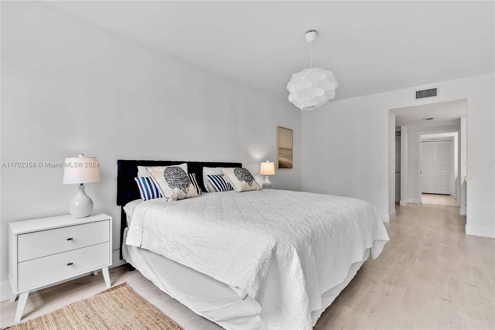 KEY COLONY CONDO #4 - Residential Lease