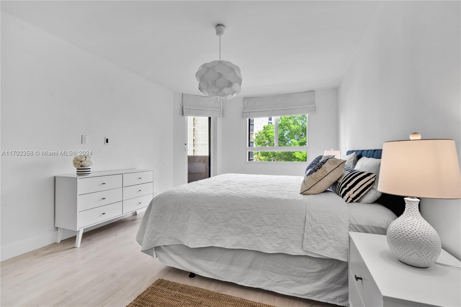 KEY COLONY CONDO #4 - Residential Lease