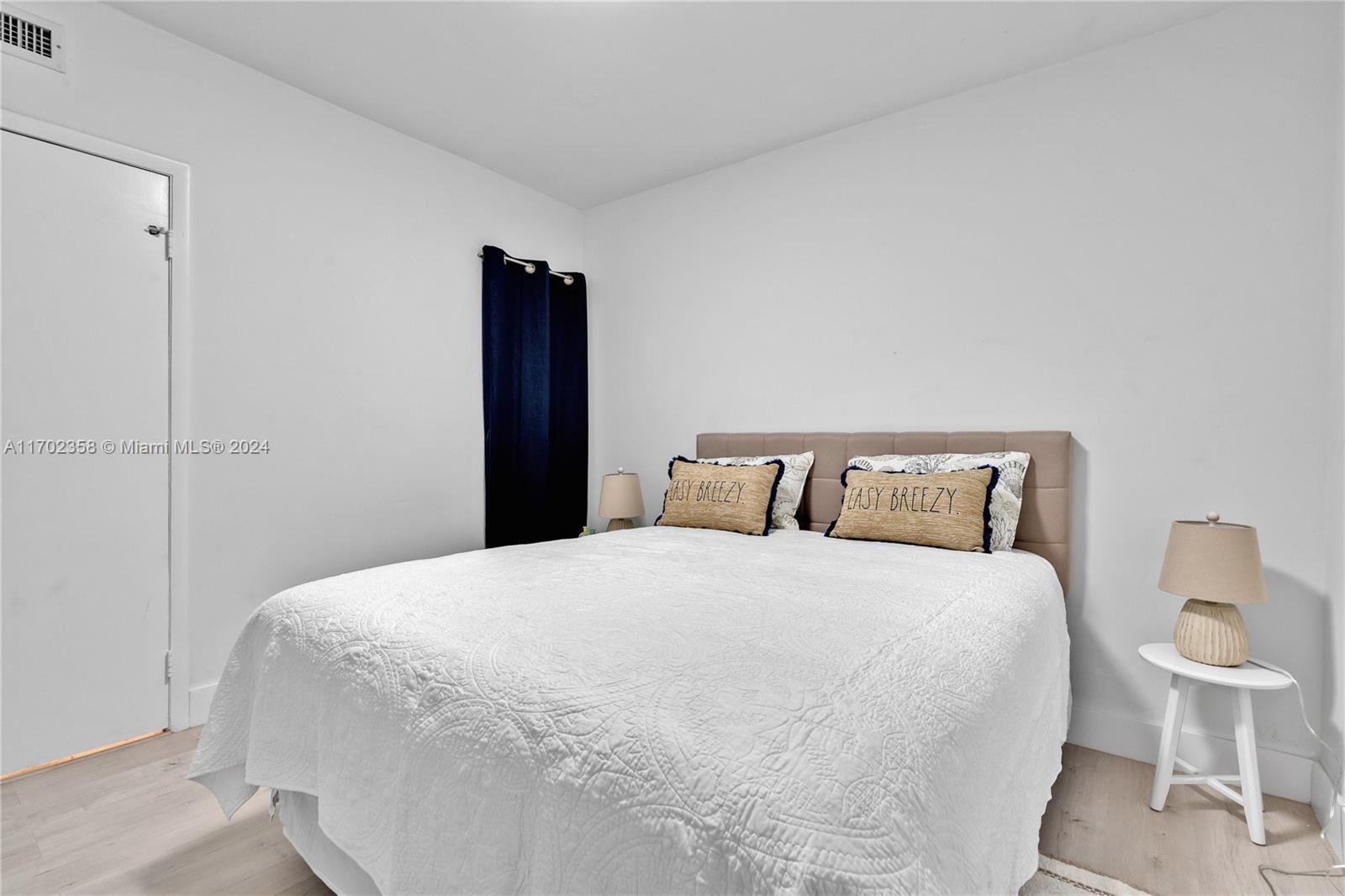 KEY COLONY CONDO #4 - Residential Lease