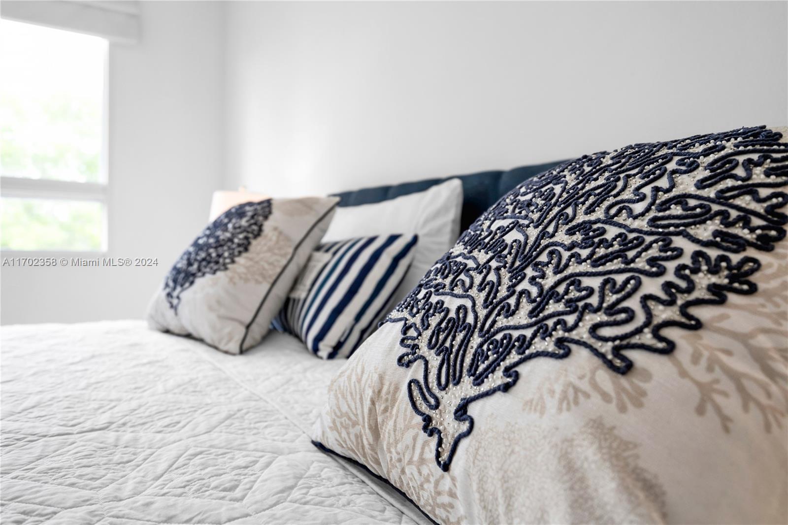 KEY COLONY CONDO #4 - Residential Lease