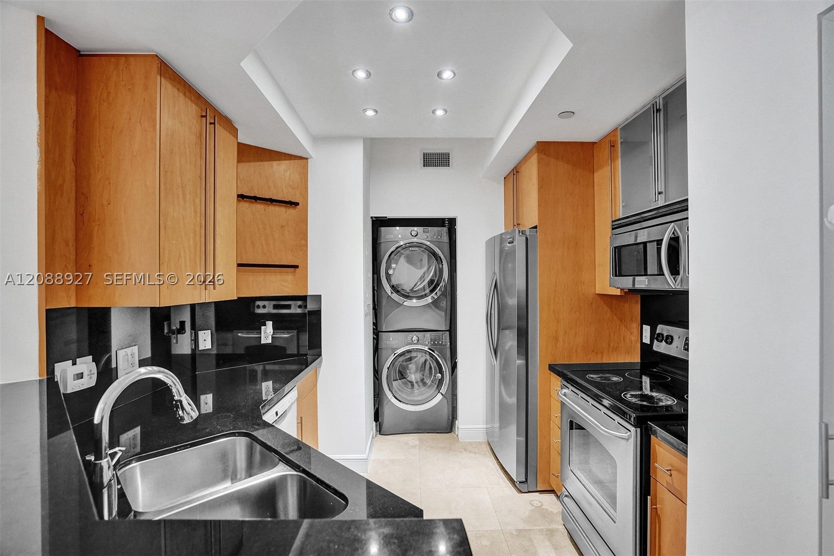 888 Brickell Key Dr 1901
