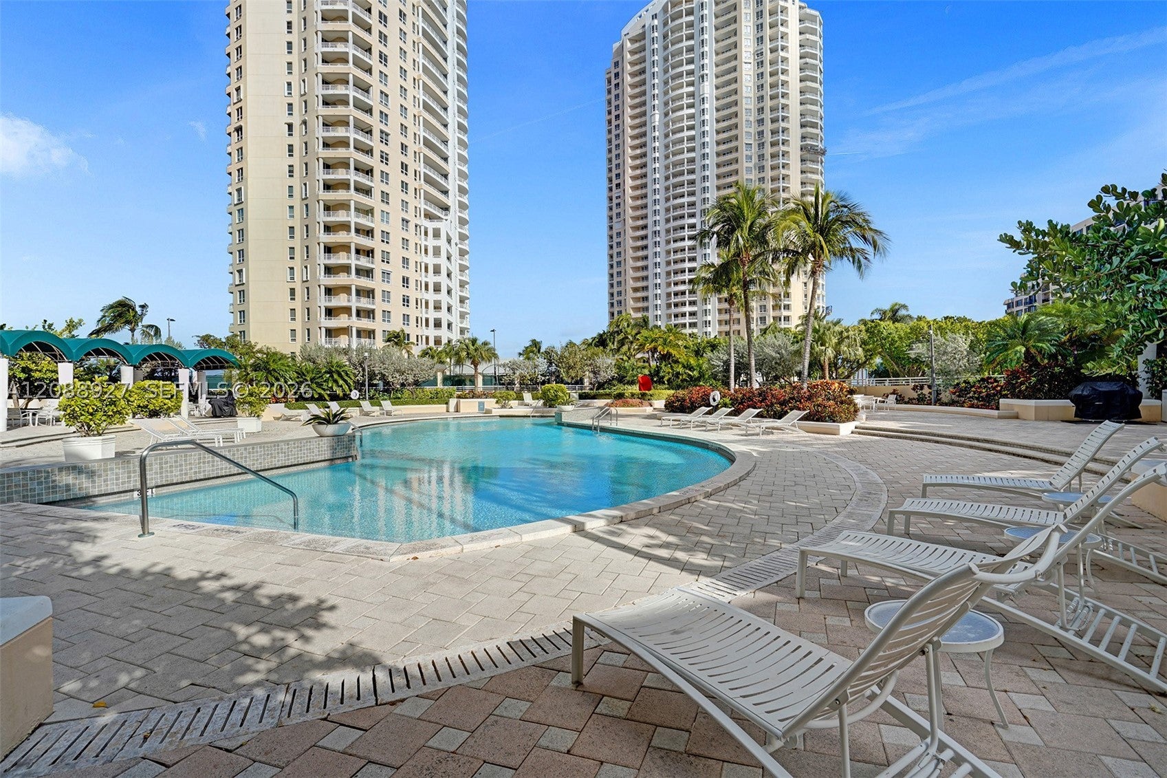 888 Brickell Key Dr 1901