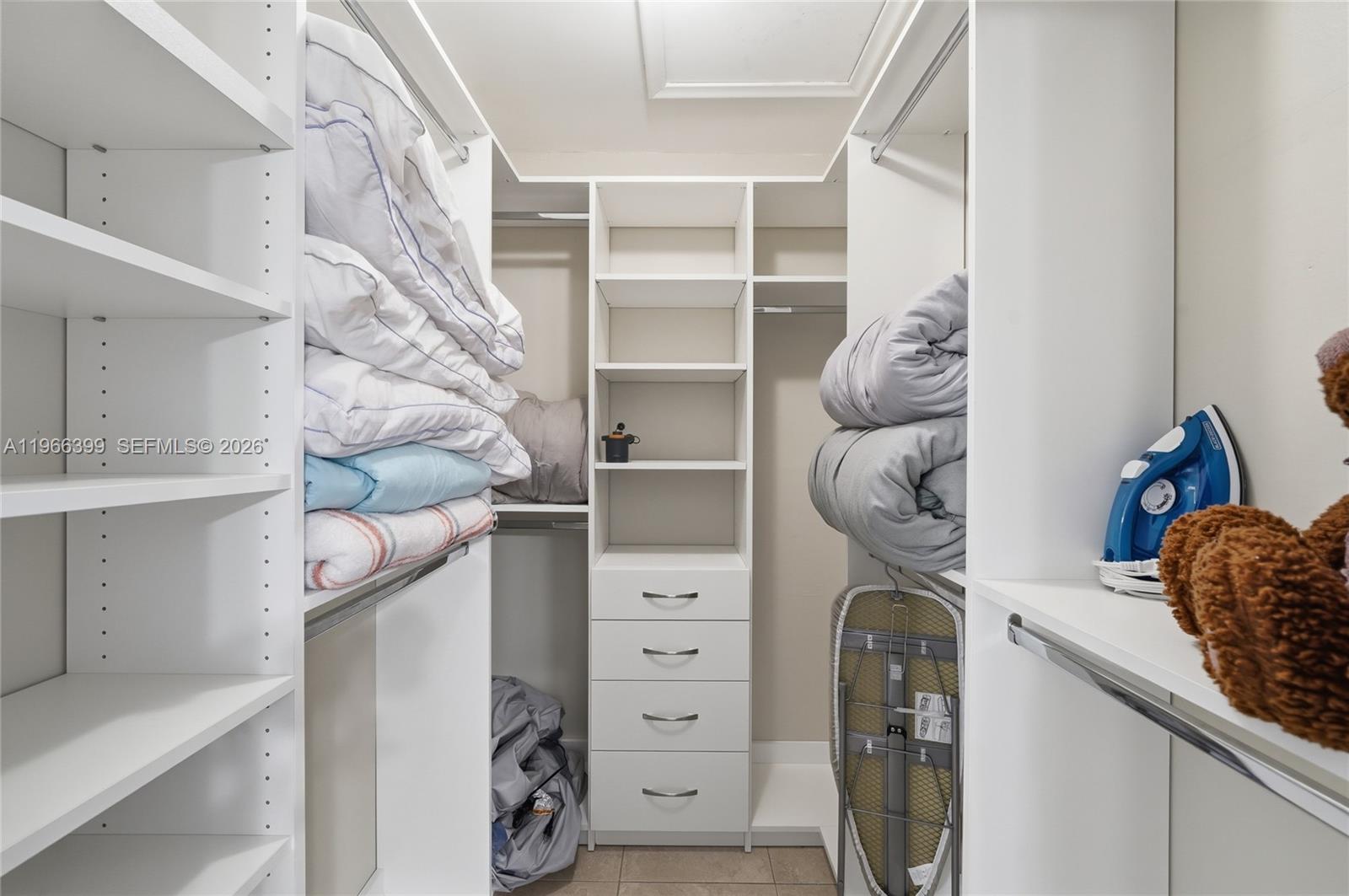 SUNRISE GOLF VILLAGE SEC - Residential