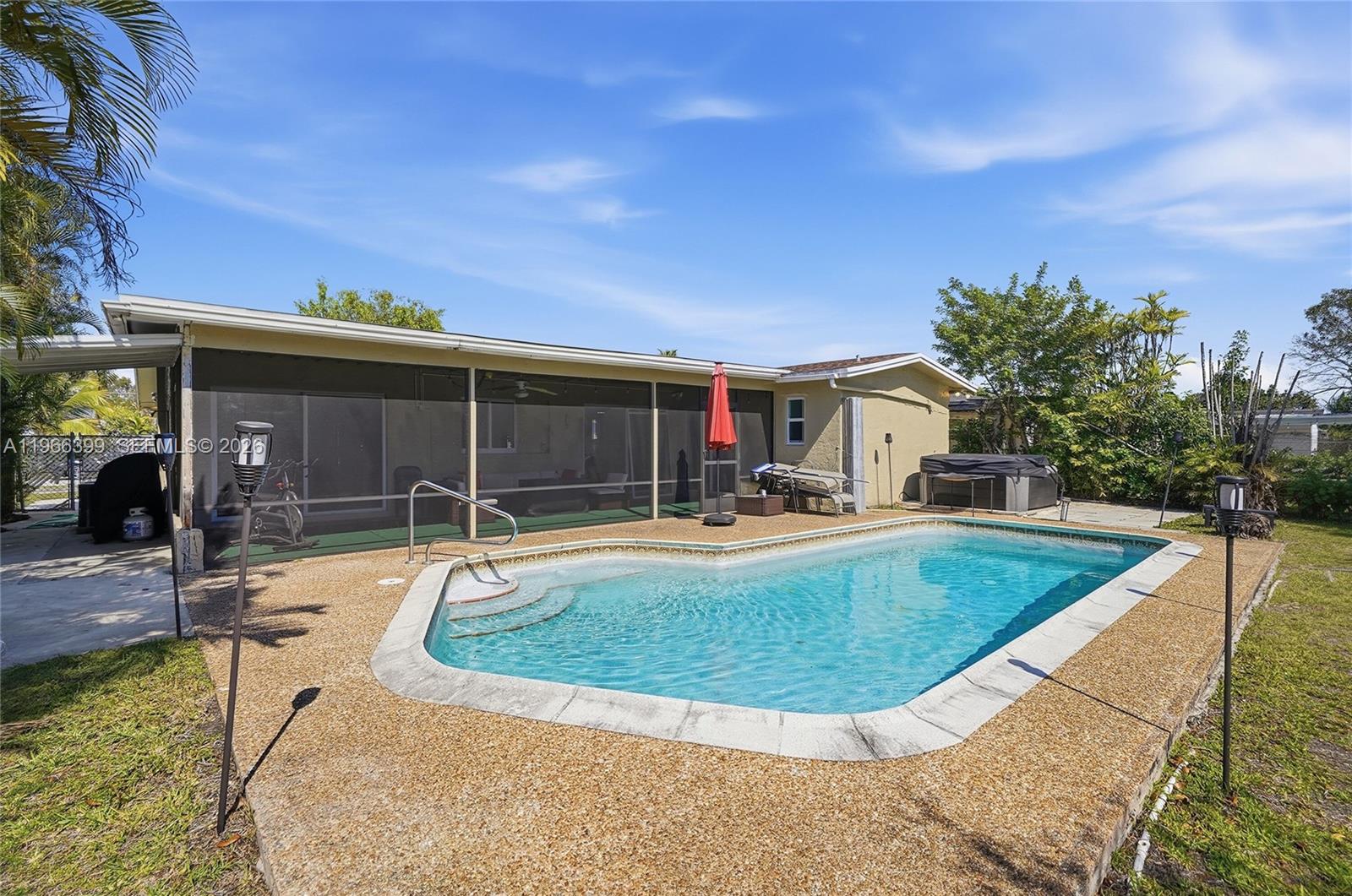 SUNRISE GOLF VILLAGE SEC - Residential