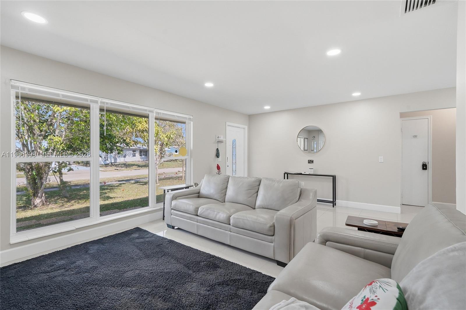 SUNRISE GOLF VILLAGE SEC - Residential