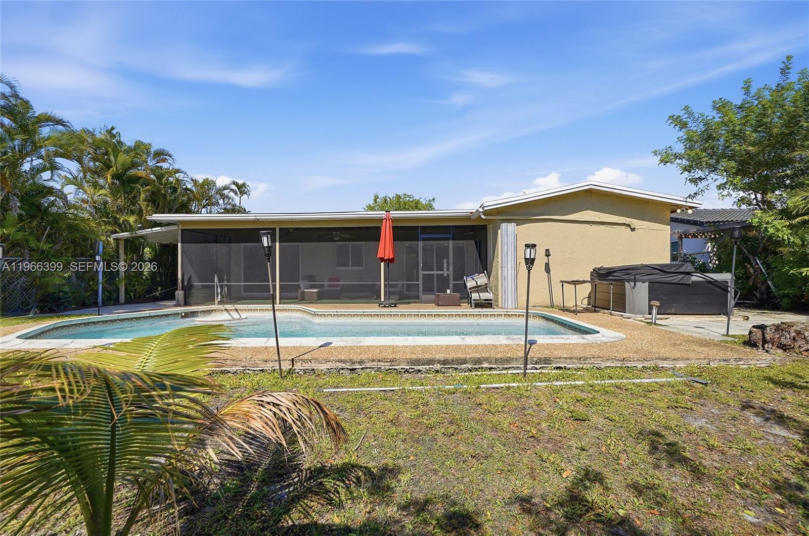 SUNRISE GOLF VILLAGE SEC - Residential