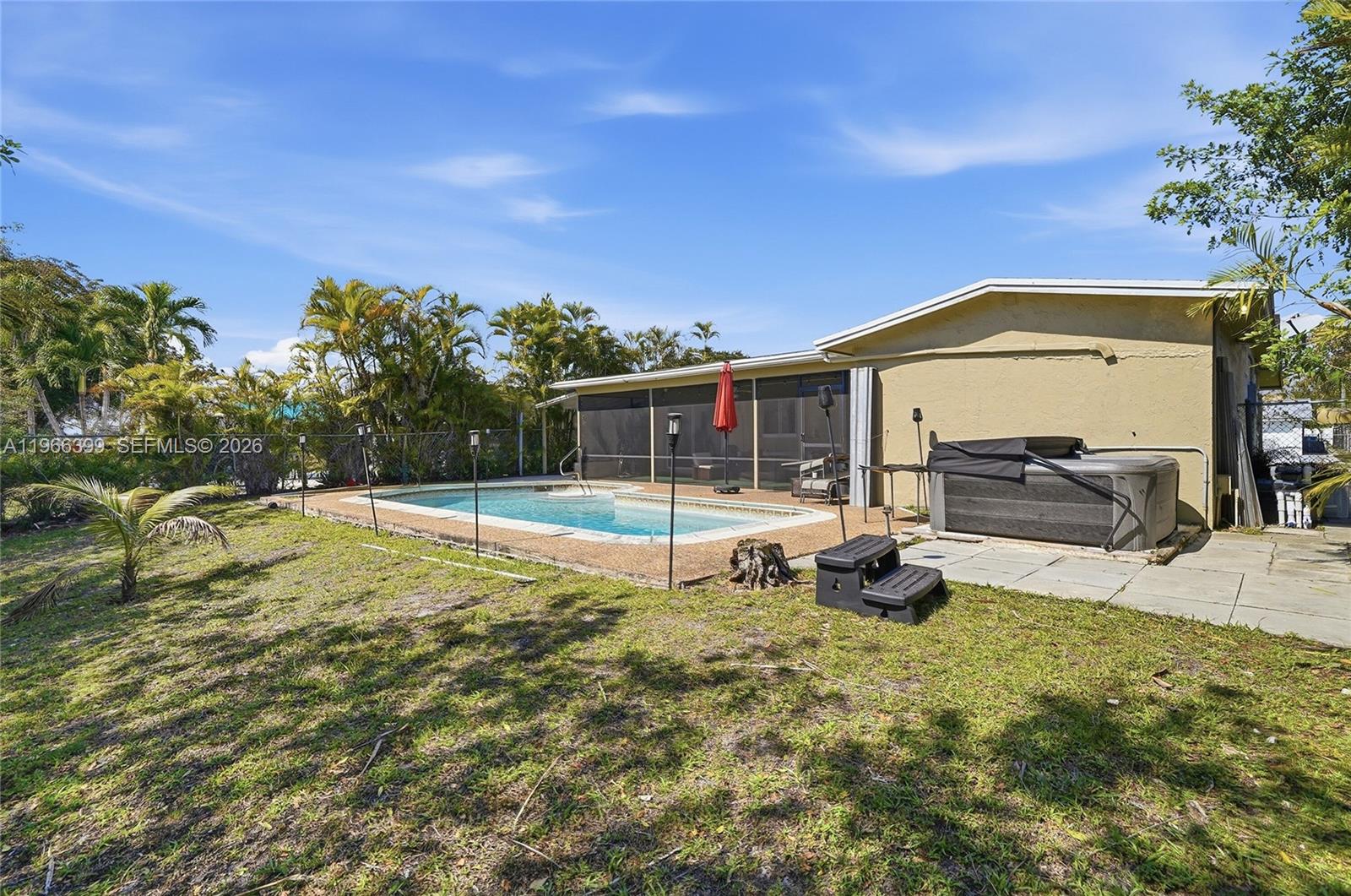 SUNRISE GOLF VILLAGE SEC - Residential