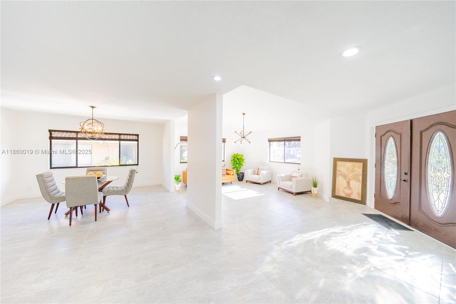 BANYAN CLUB - Residential