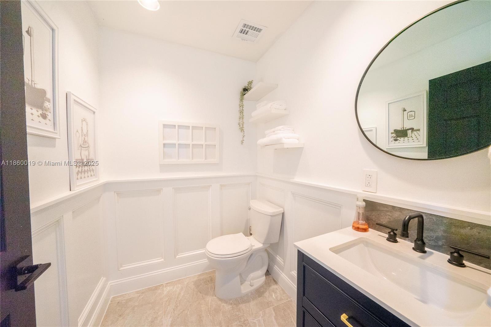 BANYAN CLUB - Residential