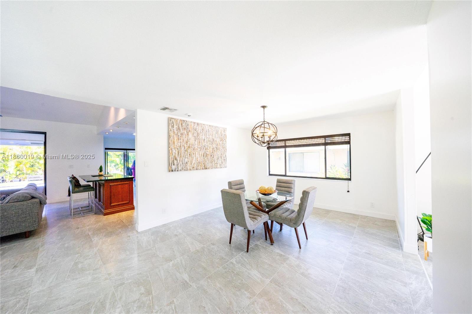 BANYAN CLUB - Residential