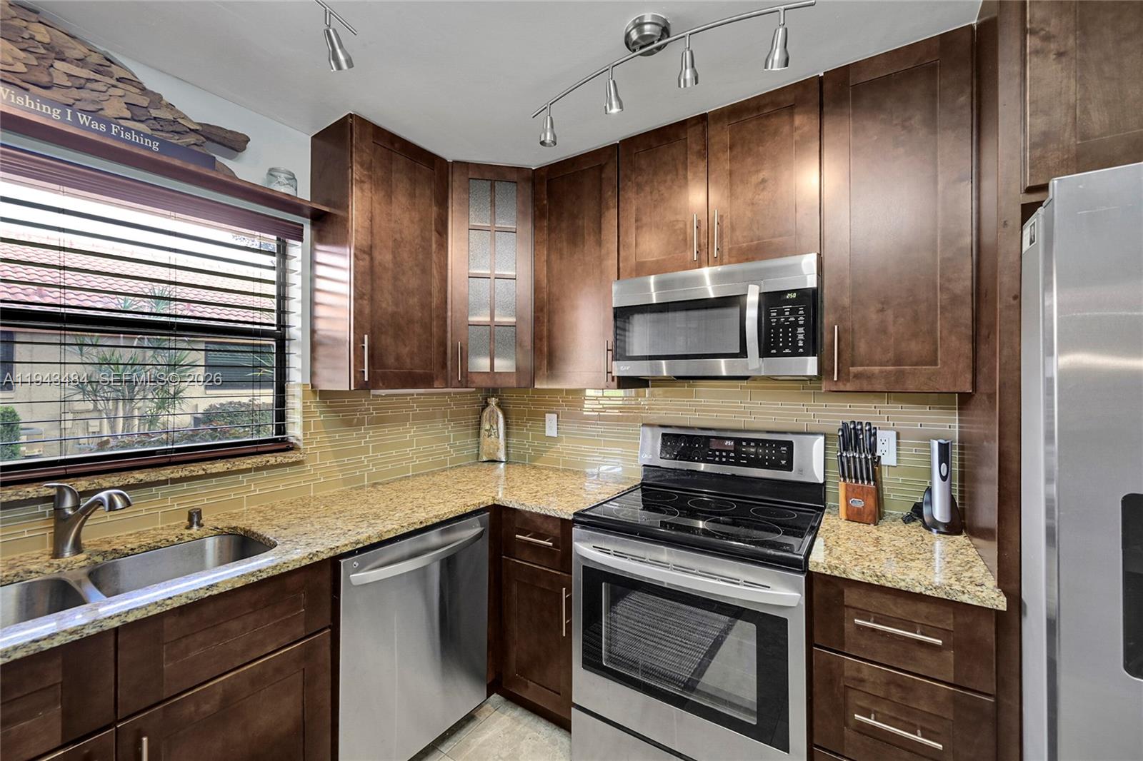 BENT TREE VILLAS WEST CON - Residential