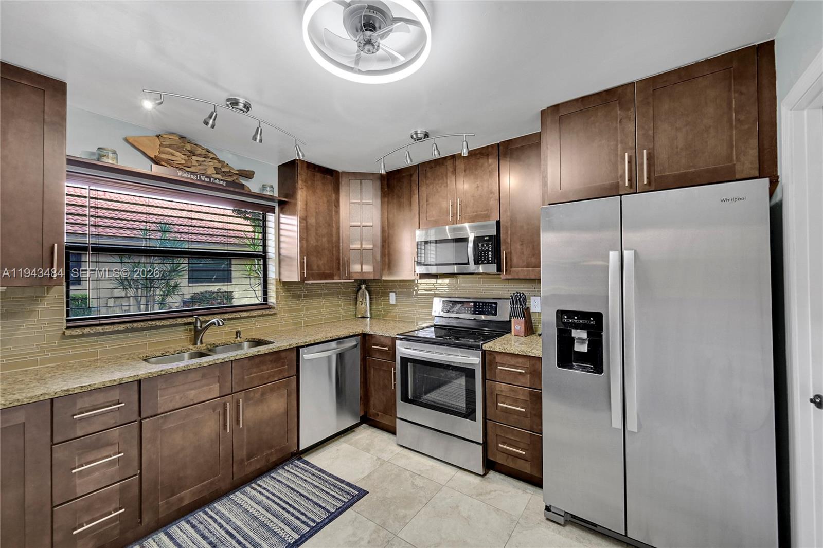 BENT TREE VILLAS WEST CON - Residential