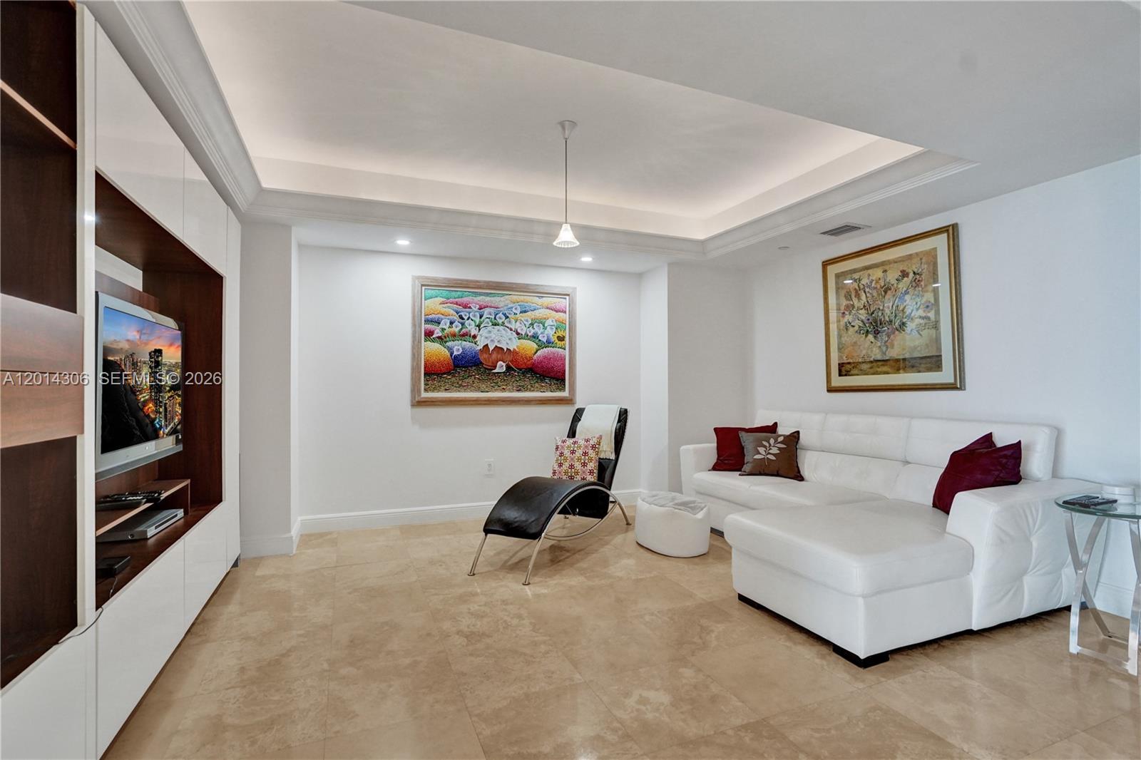 HAMPTONS SOUTH CONDO - Residential Lease
