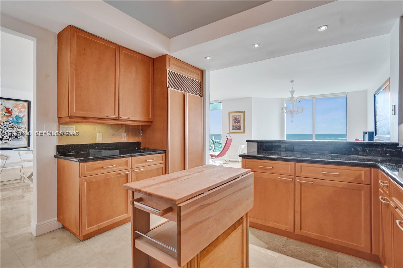 HAMPTONS SOUTH CONDO - Residential Lease