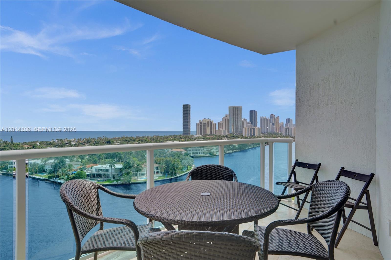 HAMPTONS SOUTH CONDO - Residential Lease