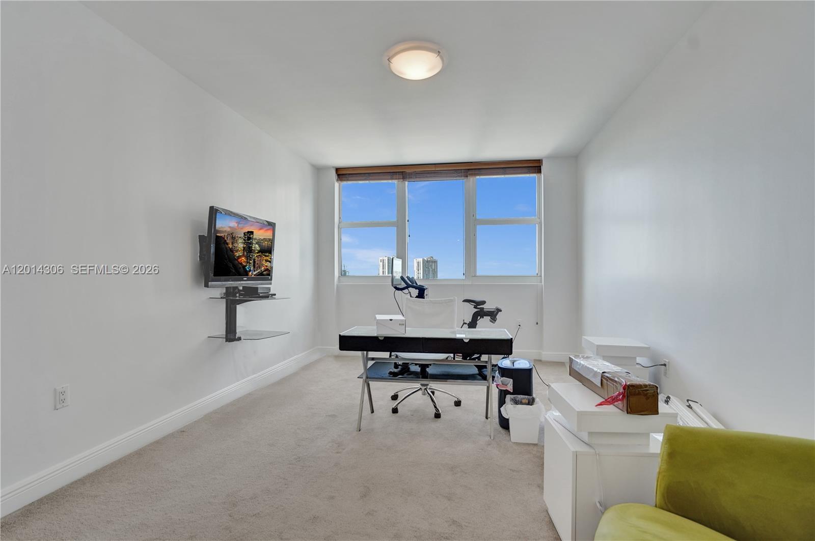 HAMPTONS SOUTH CONDO - Residential Lease