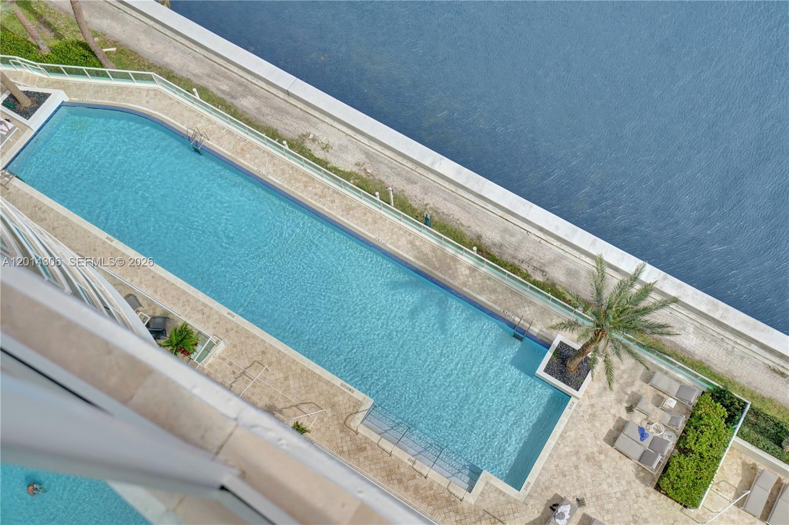 HAMPTONS SOUTH CONDO - Residential Lease