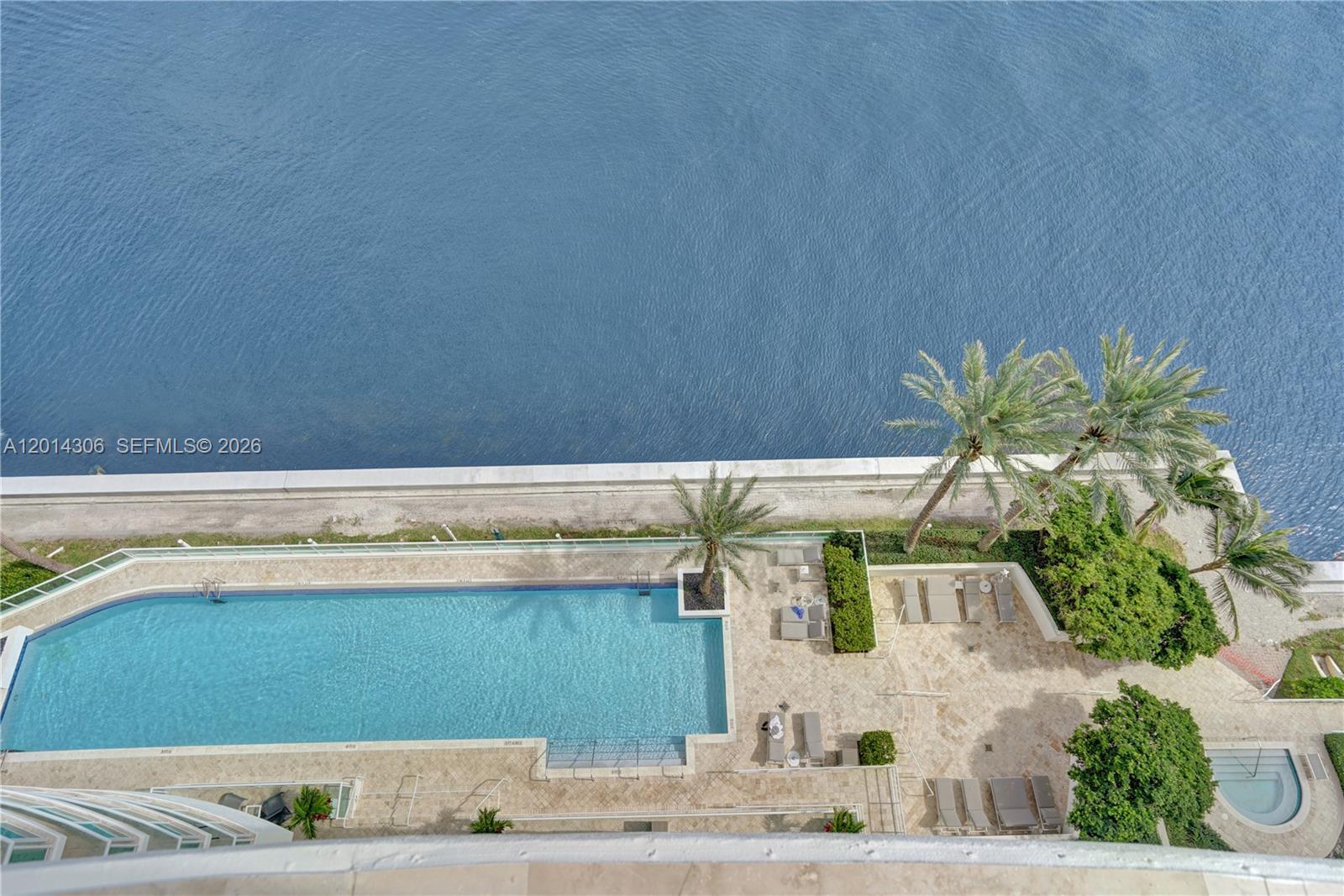 HAMPTONS SOUTH CONDO - Residential Lease