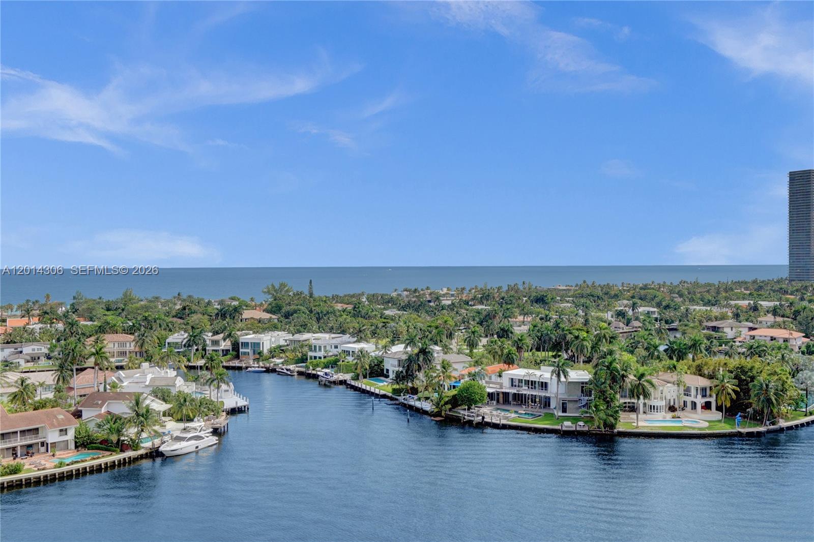 HAMPTONS SOUTH CONDO - Residential Lease