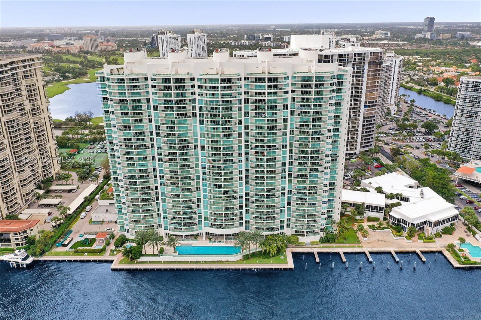 HAMPTONS SOUTH CONDO - Residential Lease
