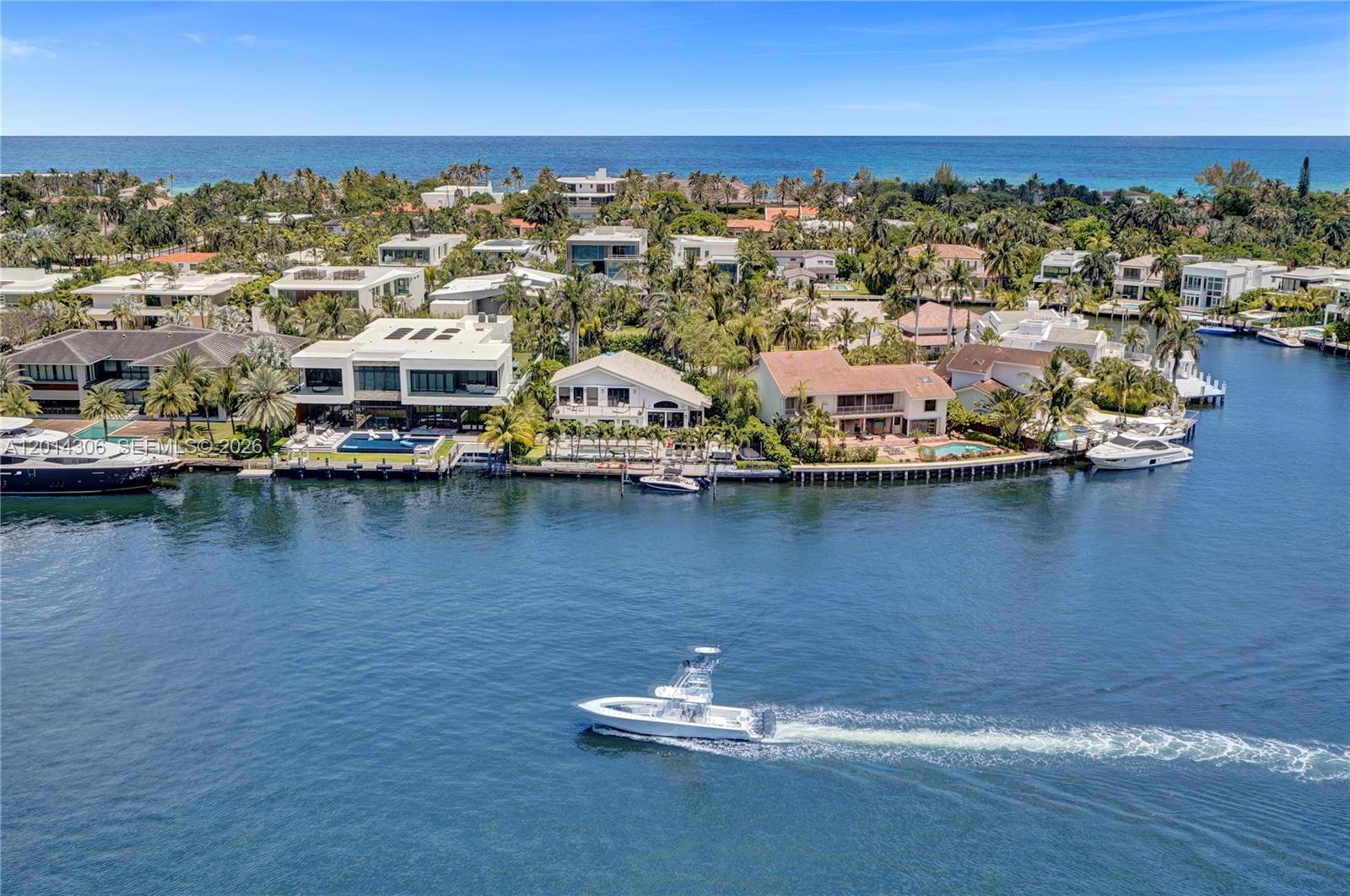 HAMPTONS SOUTH CONDO - Residential Lease