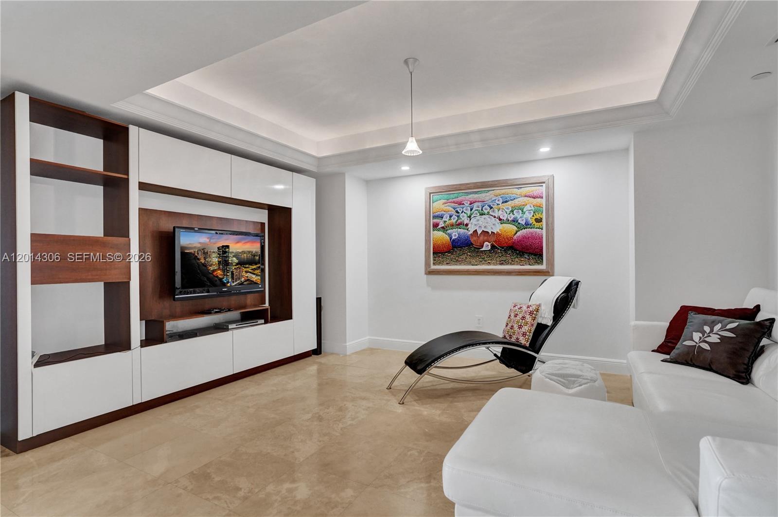 HAMPTONS SOUTH CONDO - Residential Lease