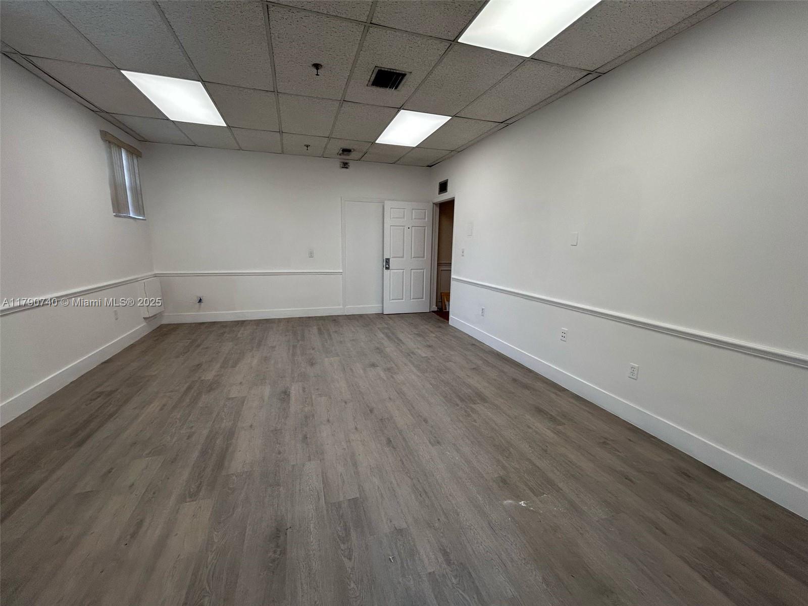 5245 NW 36th St