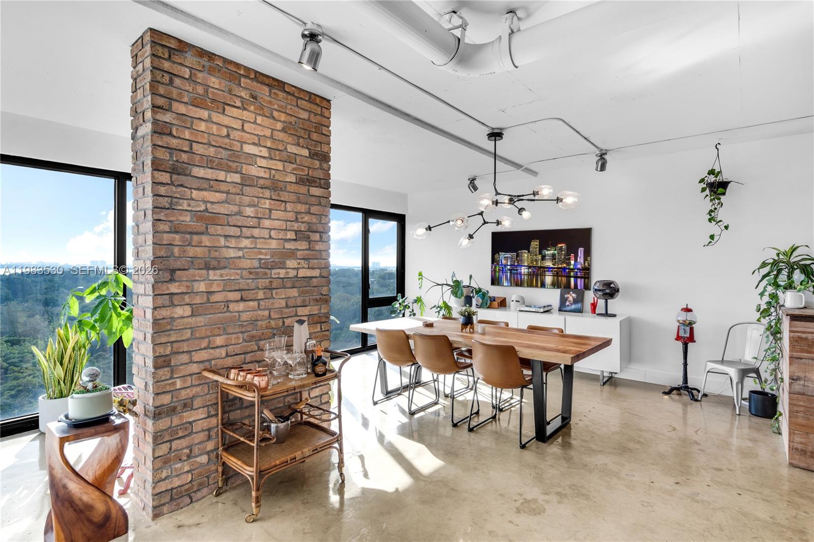 THE FLATS AT MORNINGSIDE - Residential Lease