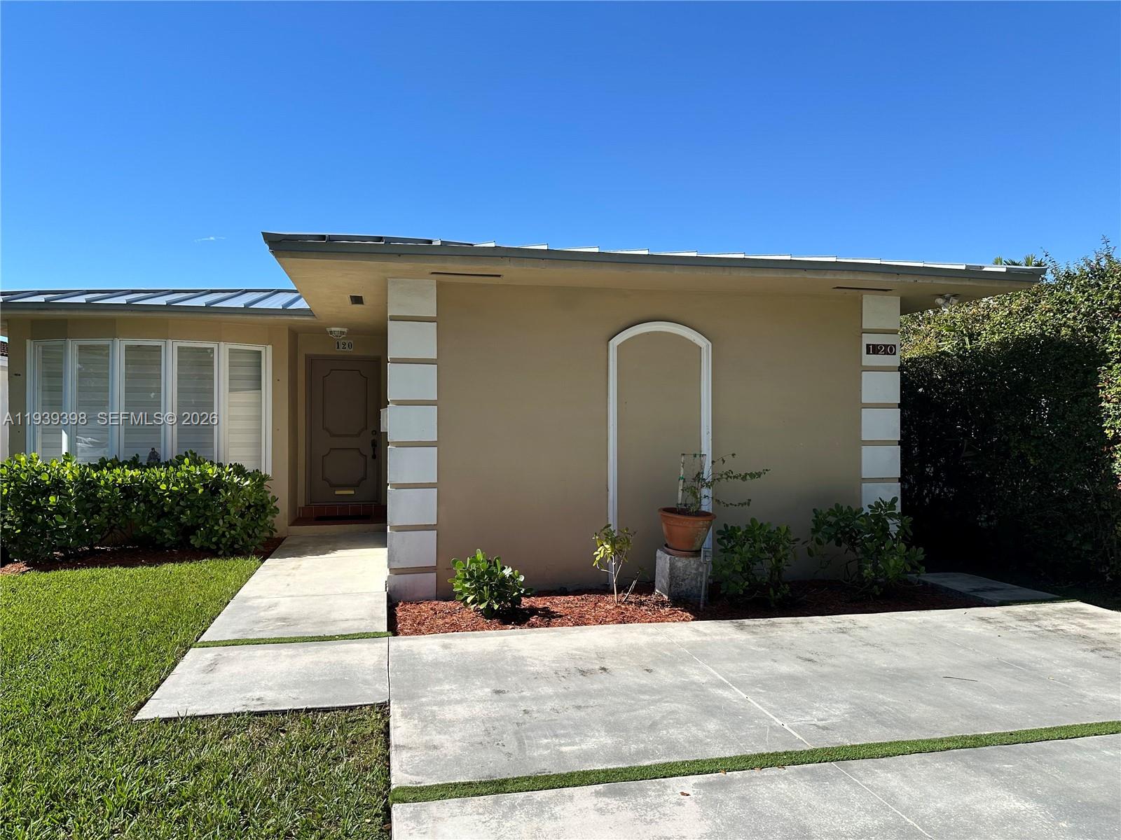 120 Pocatella St 120