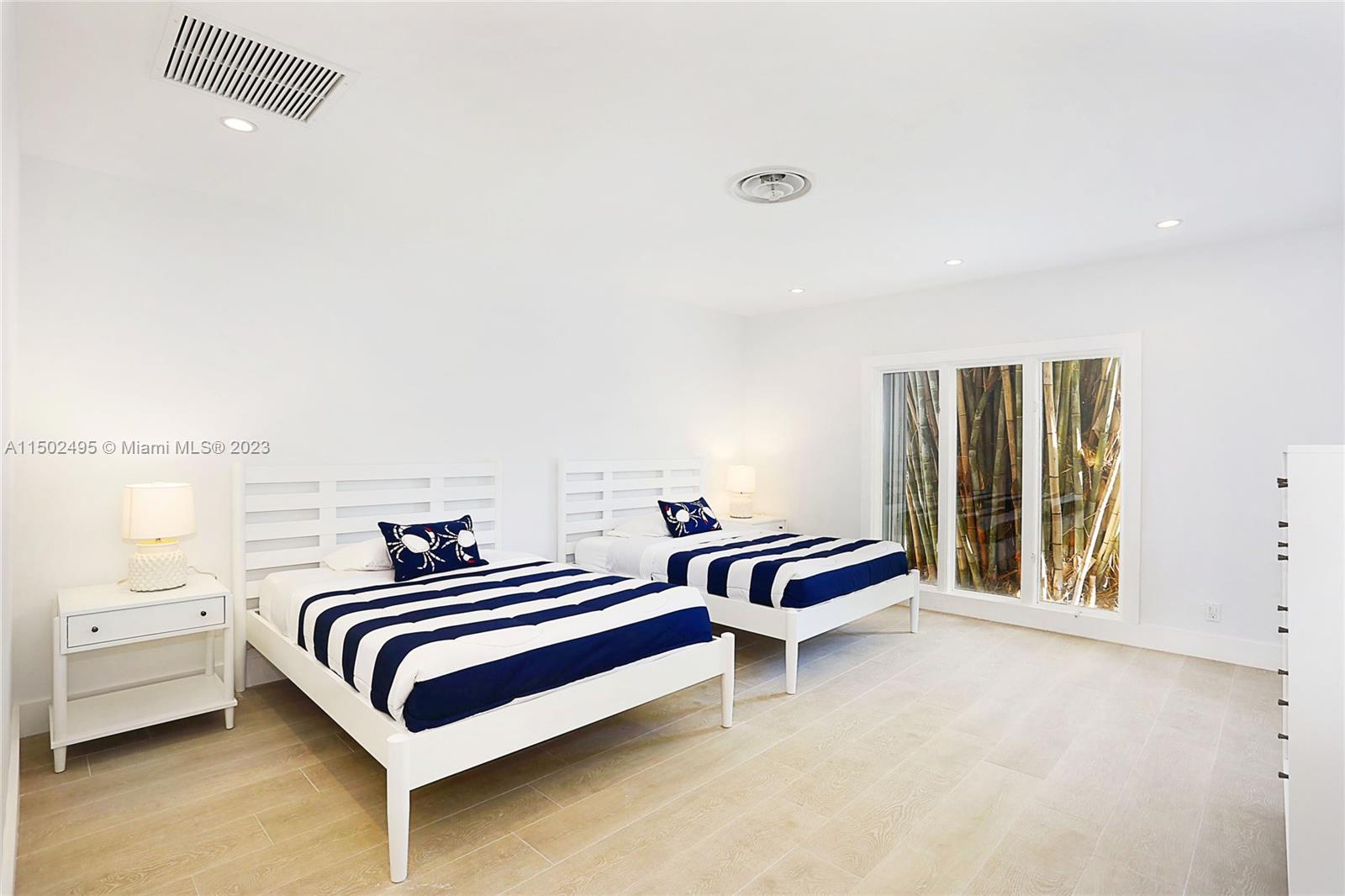 MASHTA ISLAND - Residential