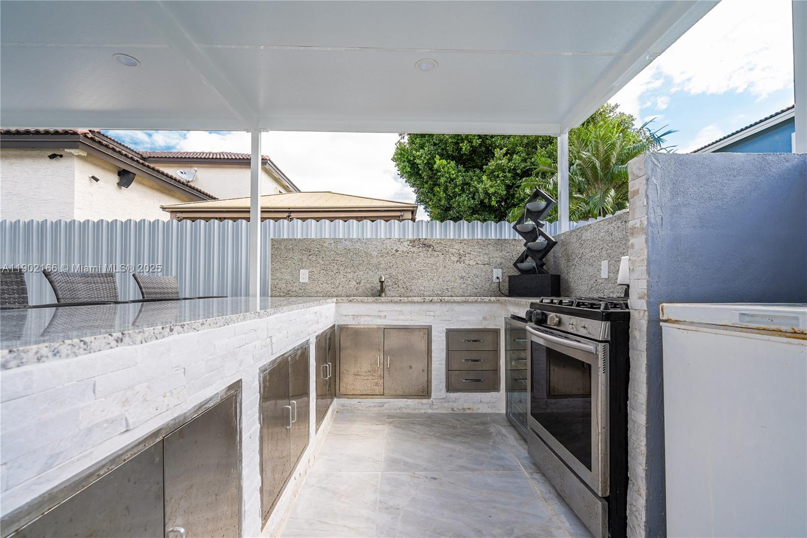 MILON VENTURE - Residential Lease