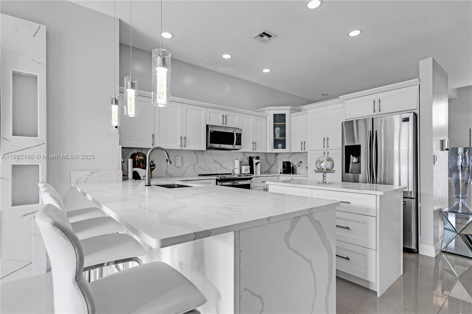 MILON VENTURE - Residential Lease