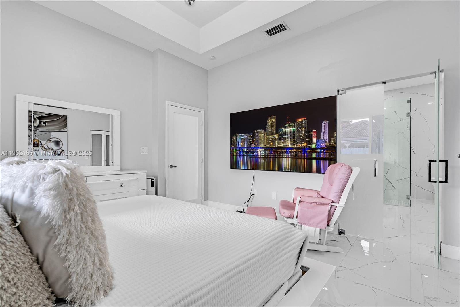 MILON VENTURE - Residential Lease