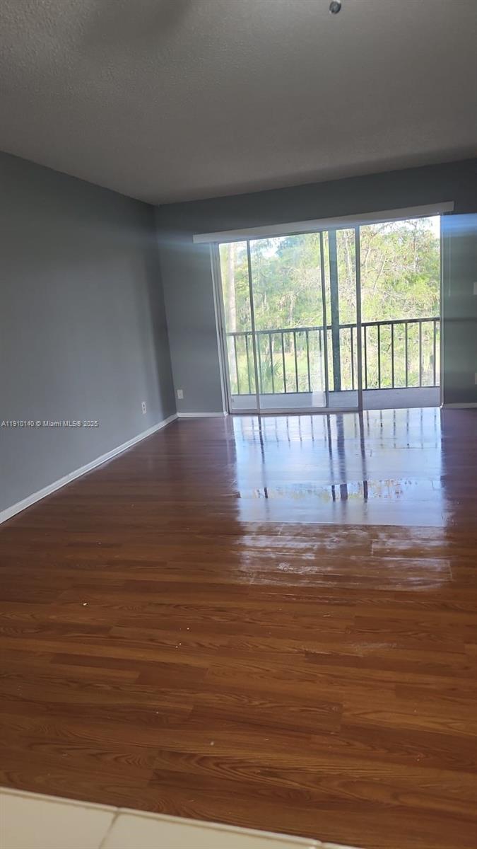 VERSAILLES GARDENS CONDO - Residential