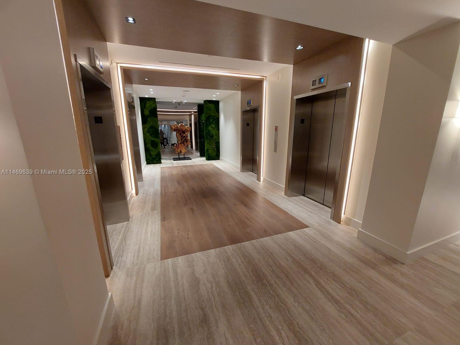 RONEY PALACE CONDO - Residential Lease