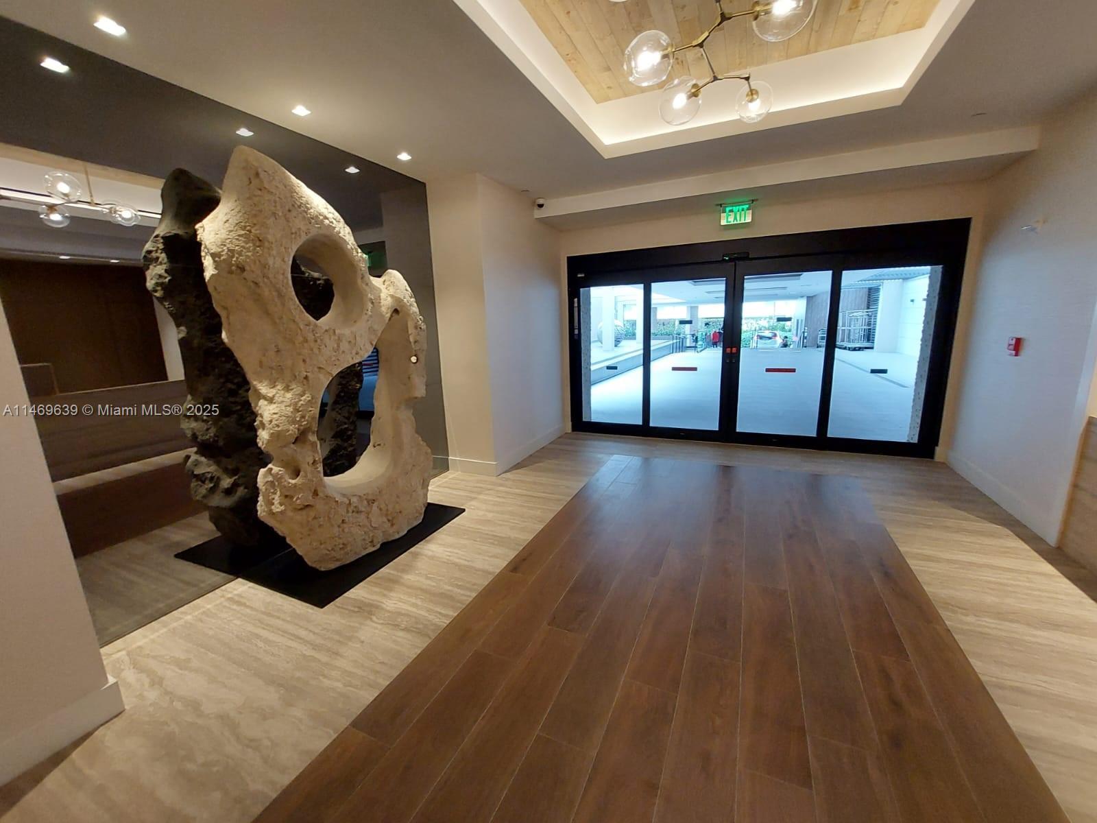 RONEY PALACE CONDO - Residential Lease