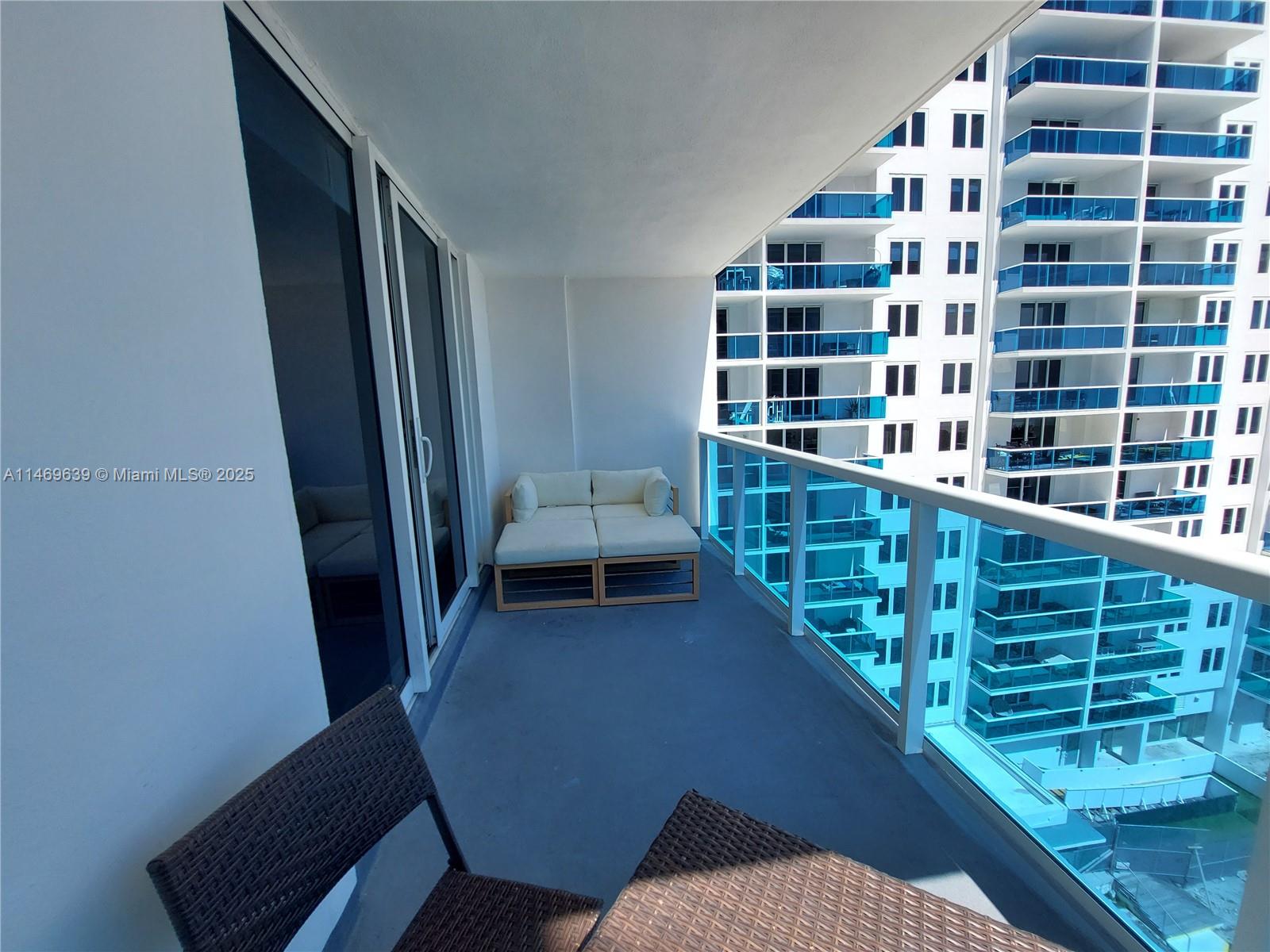 RONEY PALACE CONDO - Residential Lease