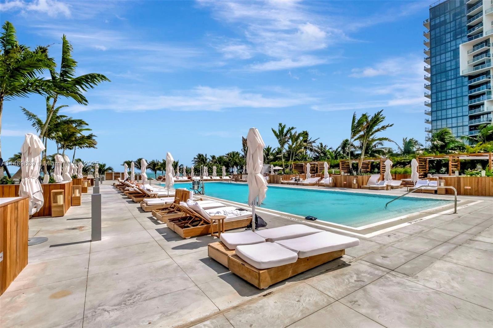 RONEY PALACE CONDO - Residential Lease