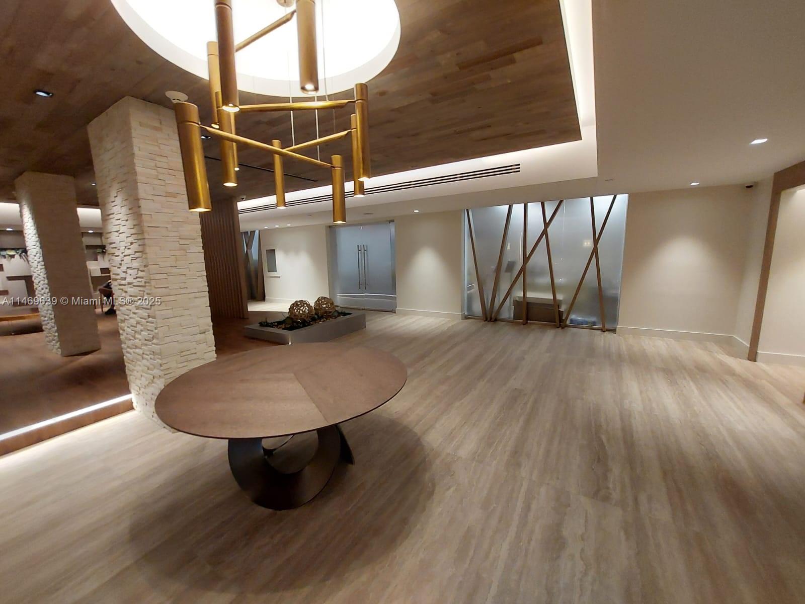 RONEY PALACE CONDO - Residential Lease