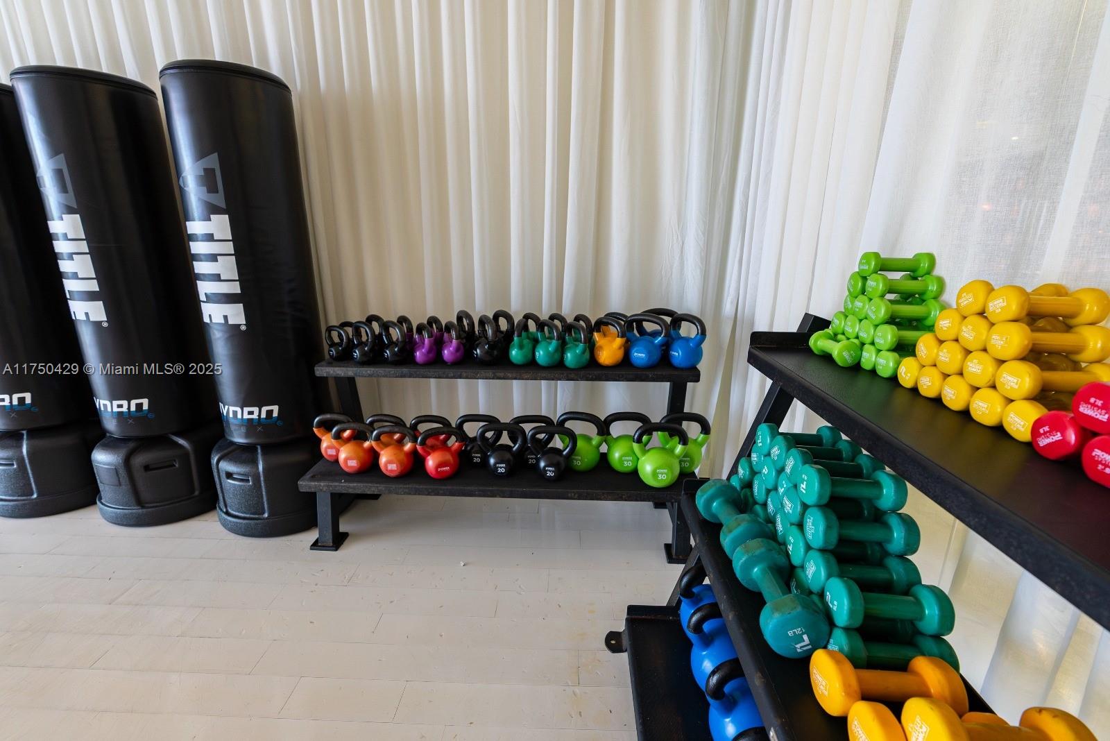 ICON BRICKELL NO TWO - Residential