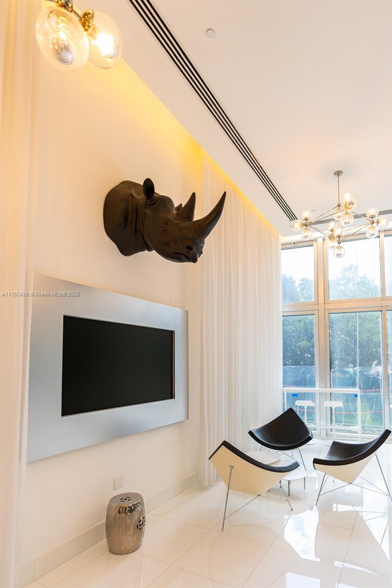 ICON BRICKELL NO TWO - Residential