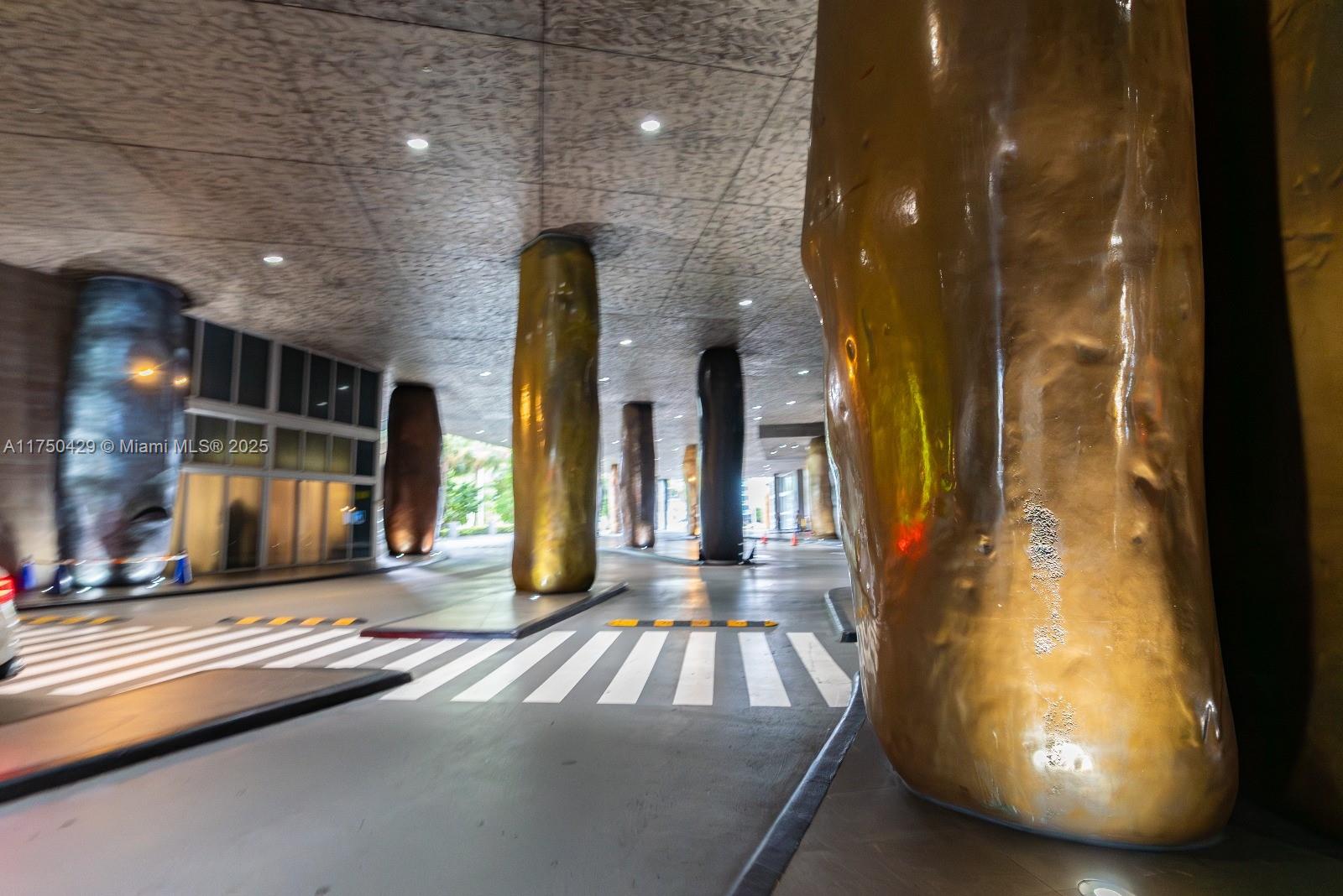 ICON BRICKELL NO TWO - Residential