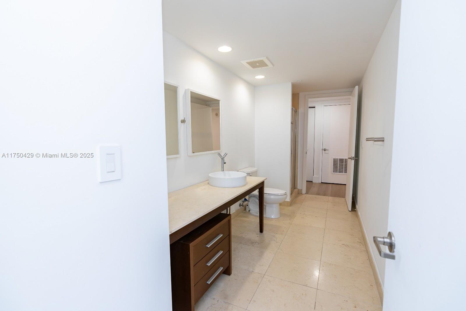 ICON BRICKELL NO TWO - Residential