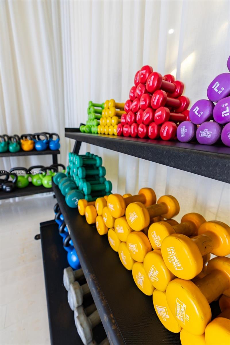 ICON BRICKELL NO TWO - Residential